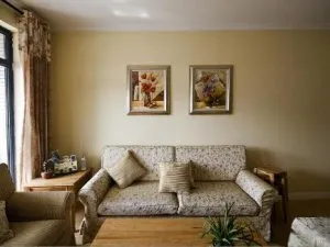 混搭风格硅藻泥墙面装修图片 客厅黄色硅藻泥装修效果图